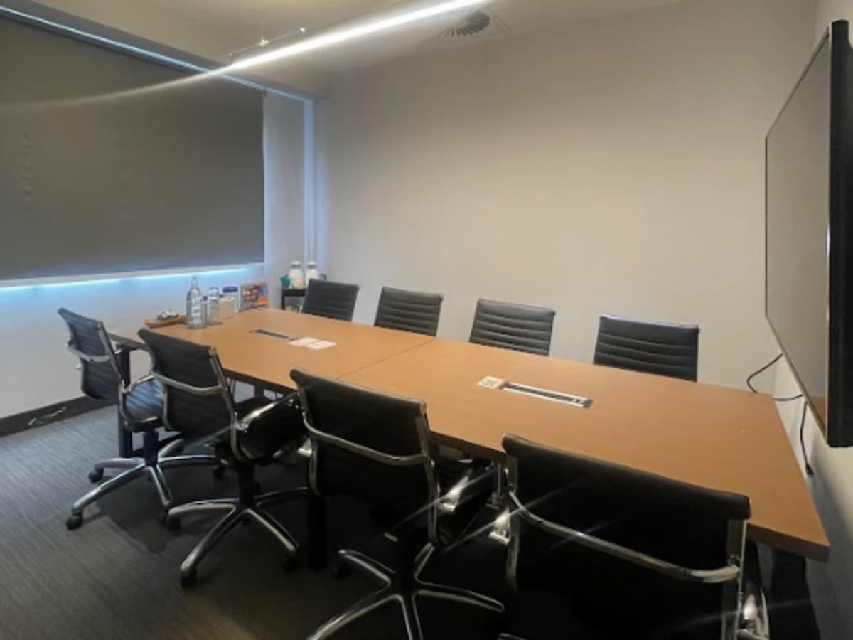 Meeting Room - 10 Pax