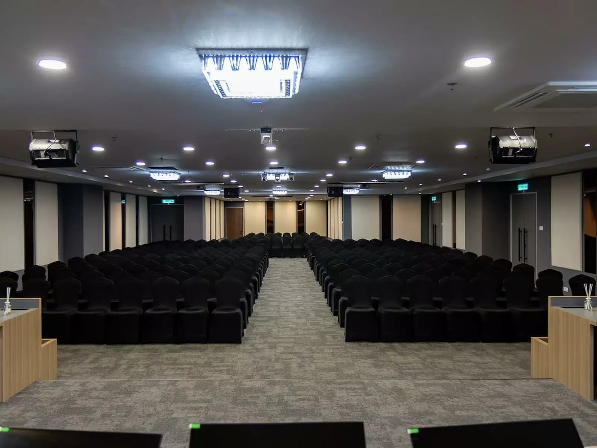 Hall 1