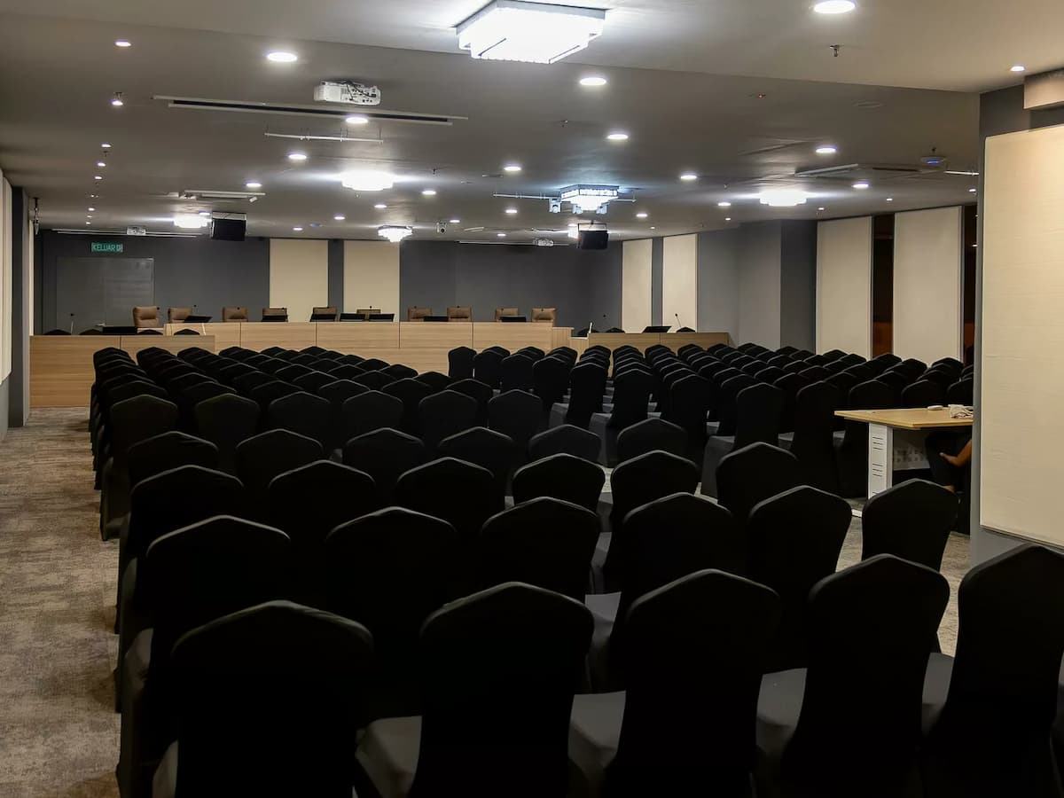 Hall 2