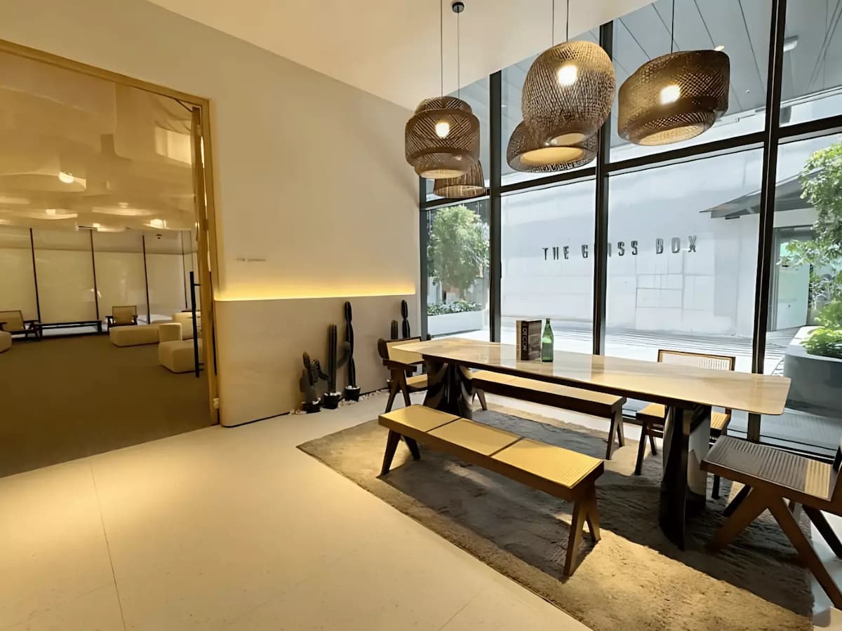 The Lounge