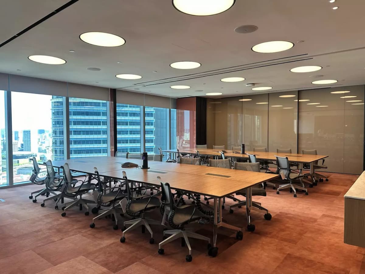 Level 22 Meeting Room A + B