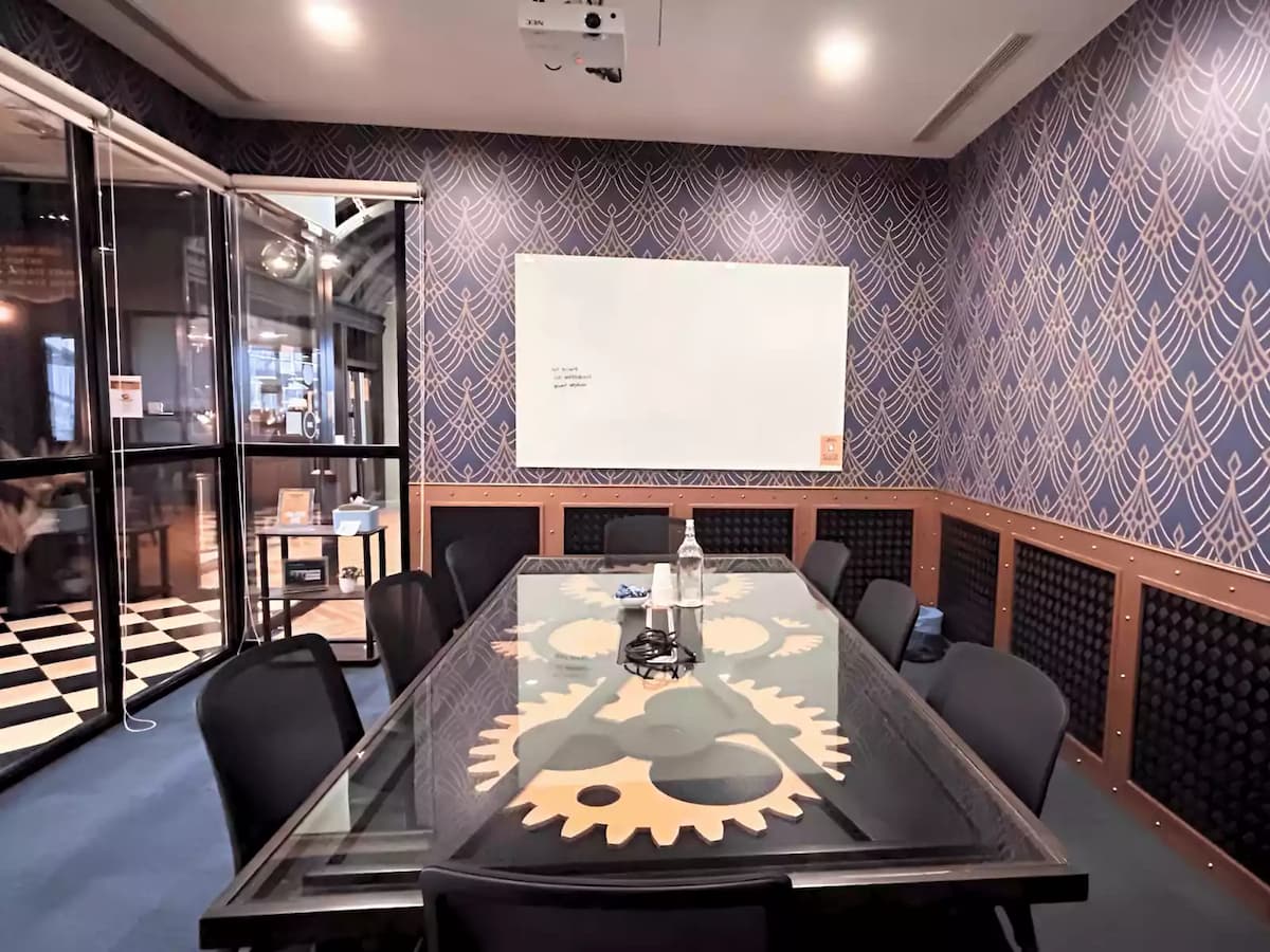 Meeting Room - 10 Pax