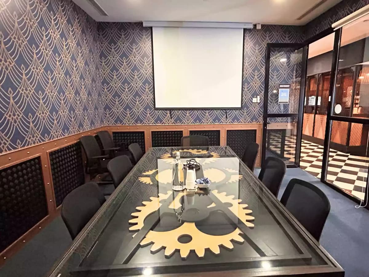 Meeting Room - 10 Pax