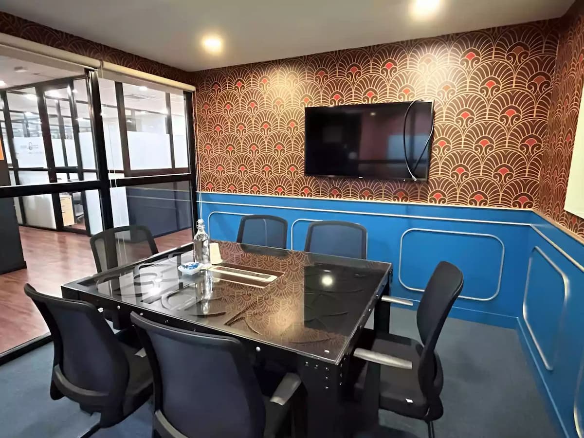 Meeting Room - 6 pax