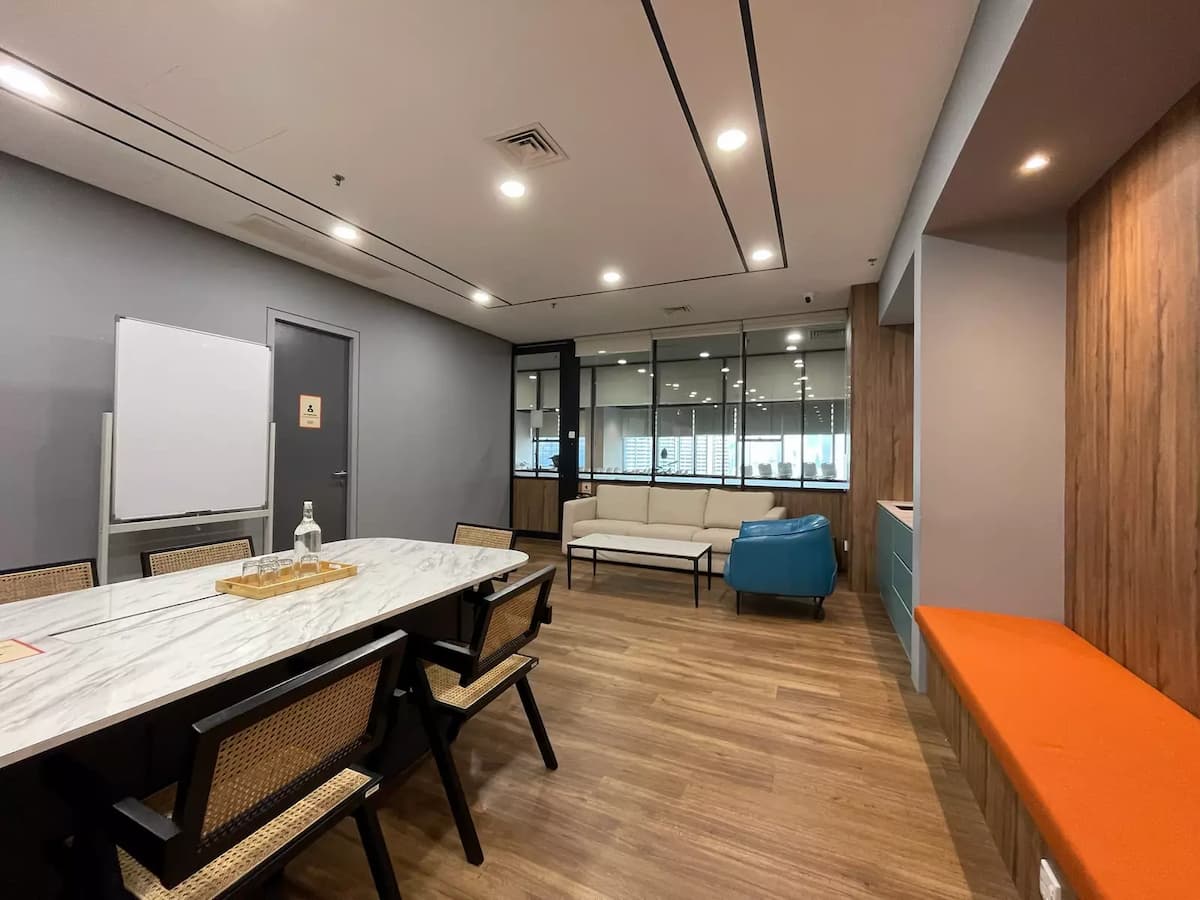 Private Dining Lounge (Boardroom)