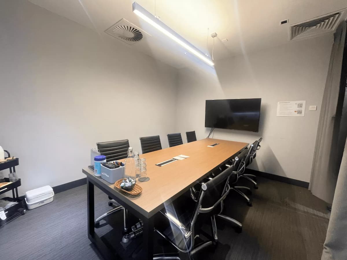 Meeting Room - 10 Pax
