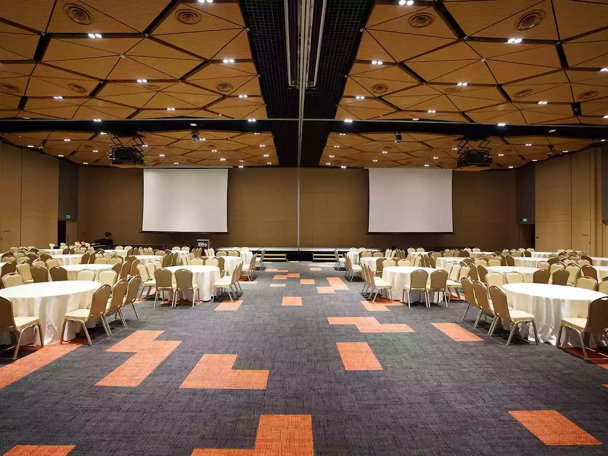 Garnet Rooms 212 - 219
