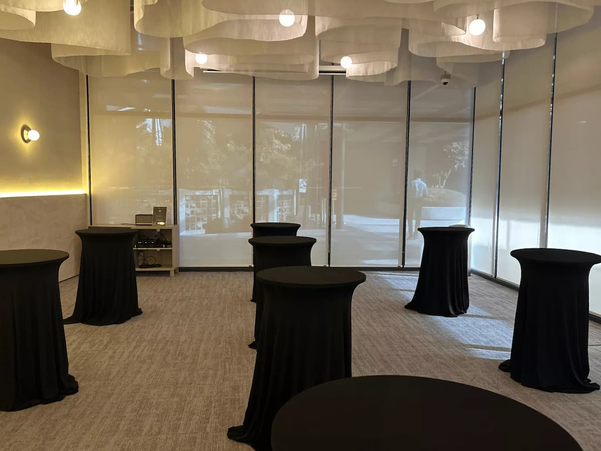 The Lounge