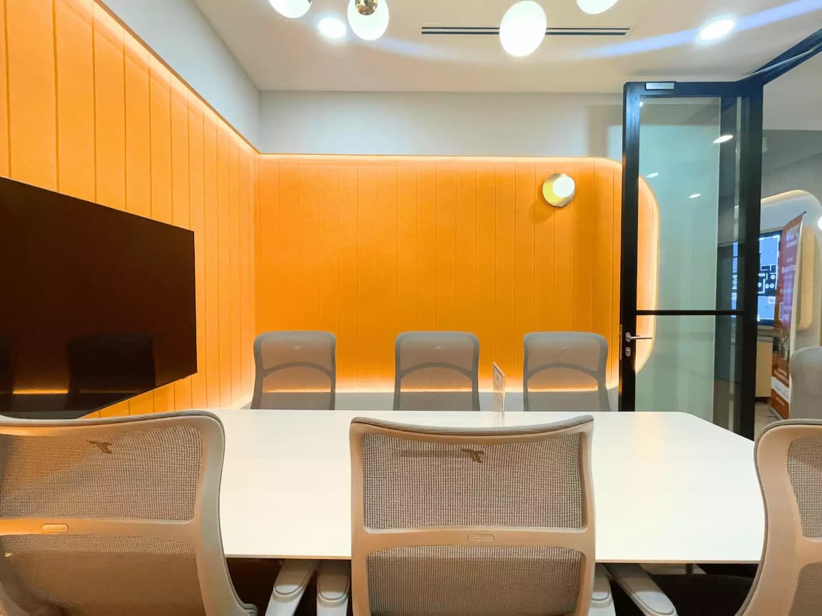 Supernova Meeting Room