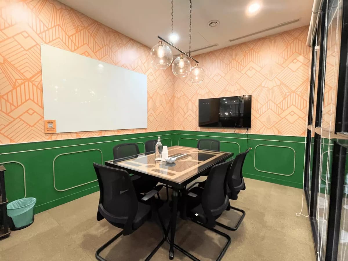 Exploration Meeting Room