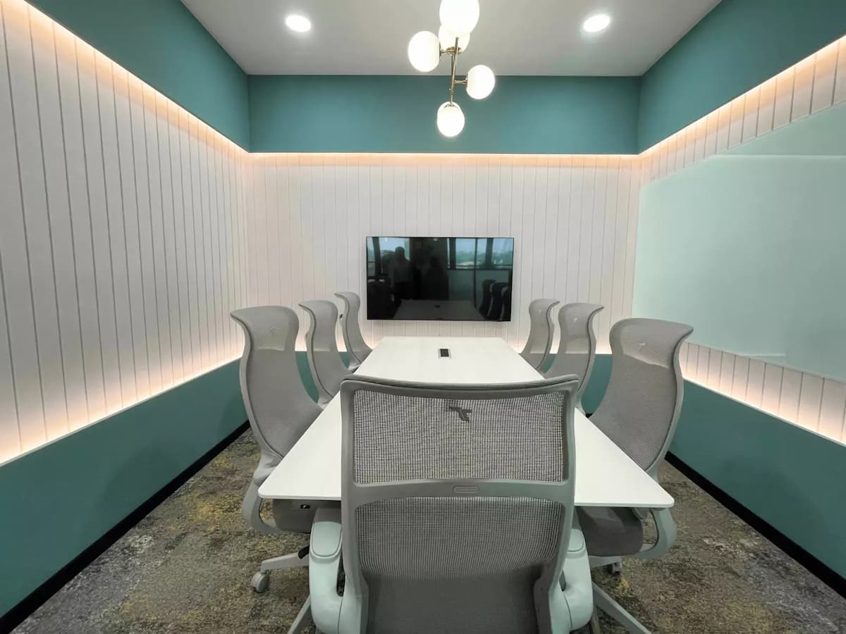 Amethyst Meeting Room