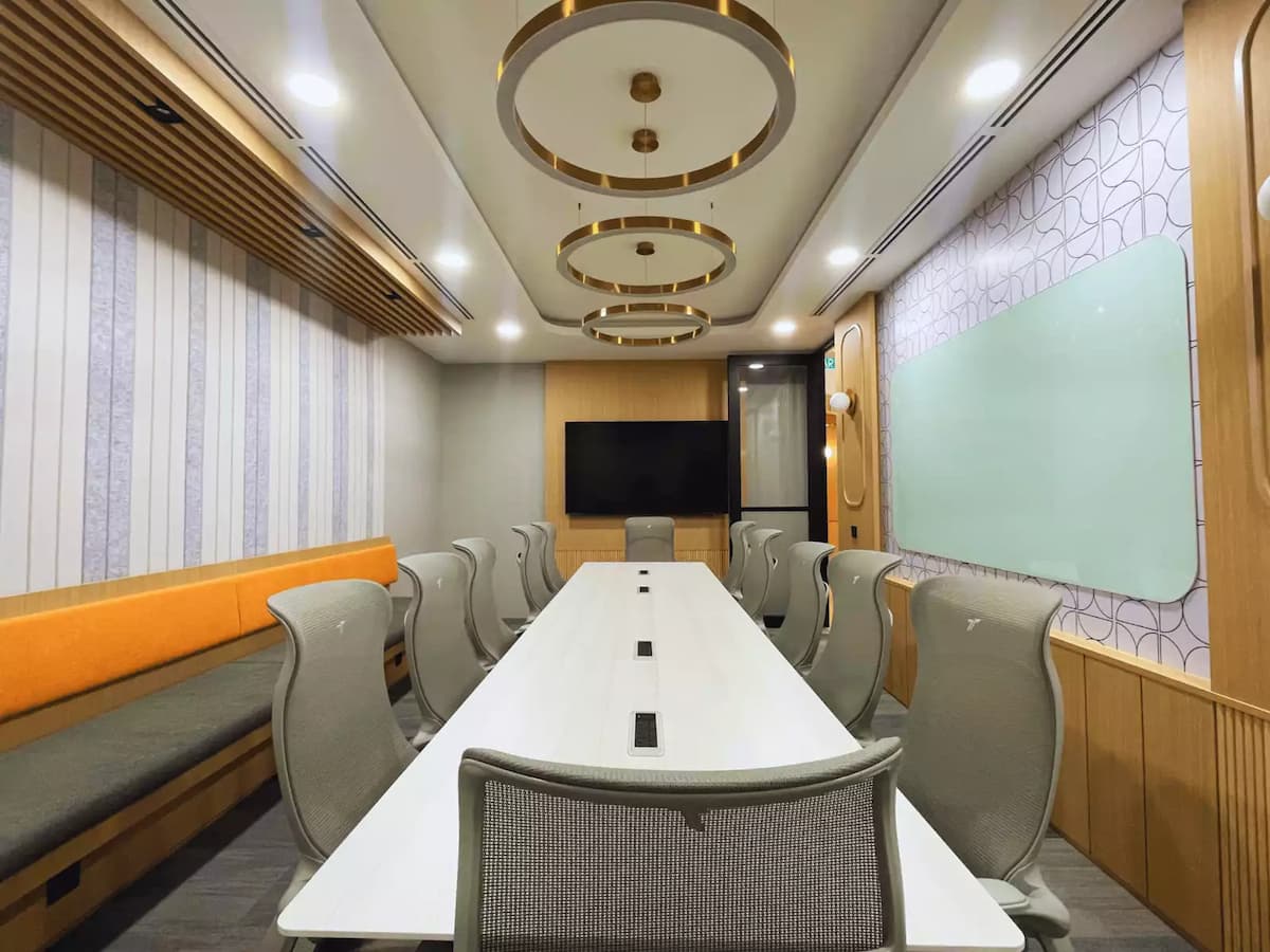 Diamond Meeting Room