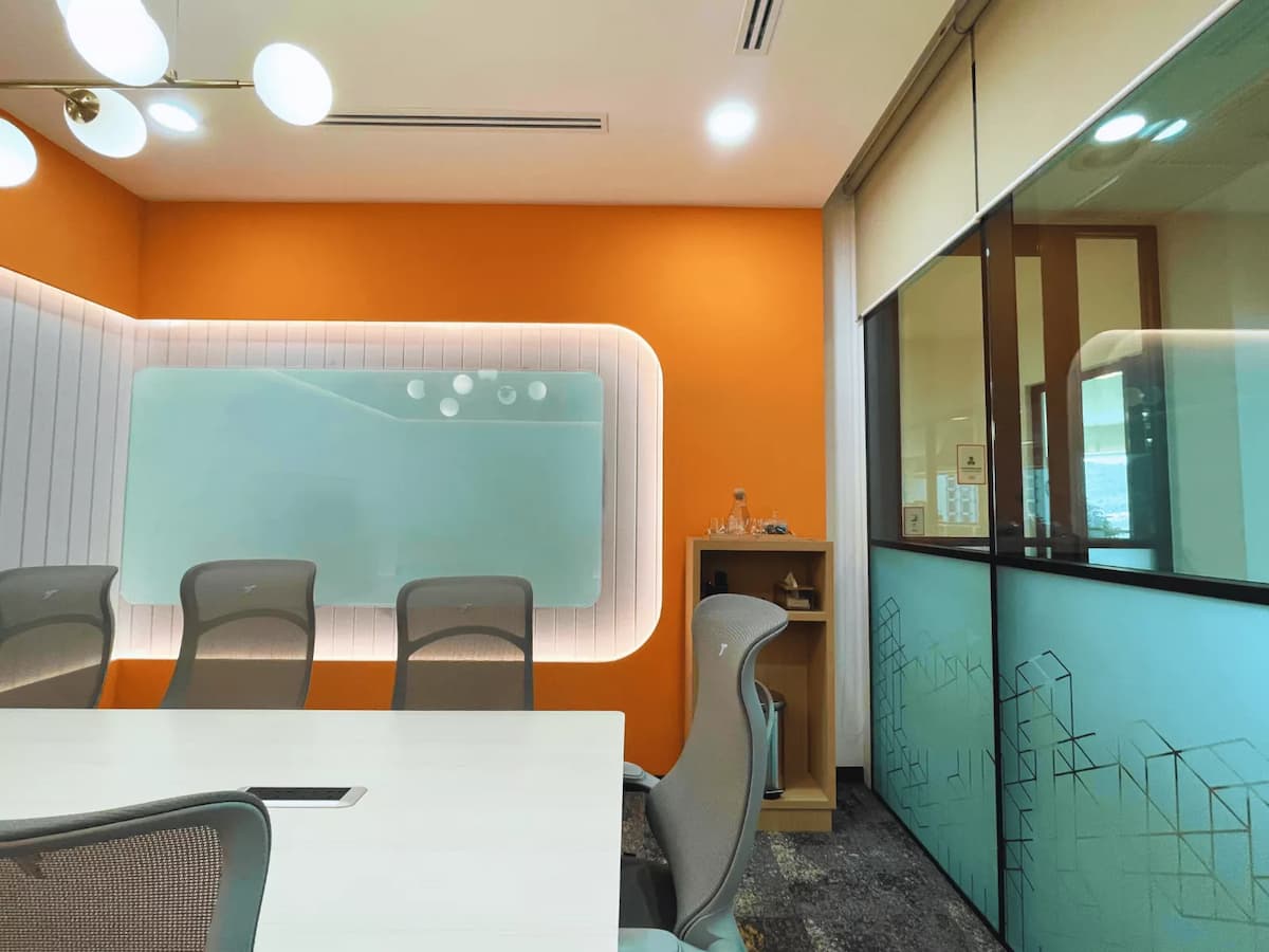 Topaz Meeting Room
