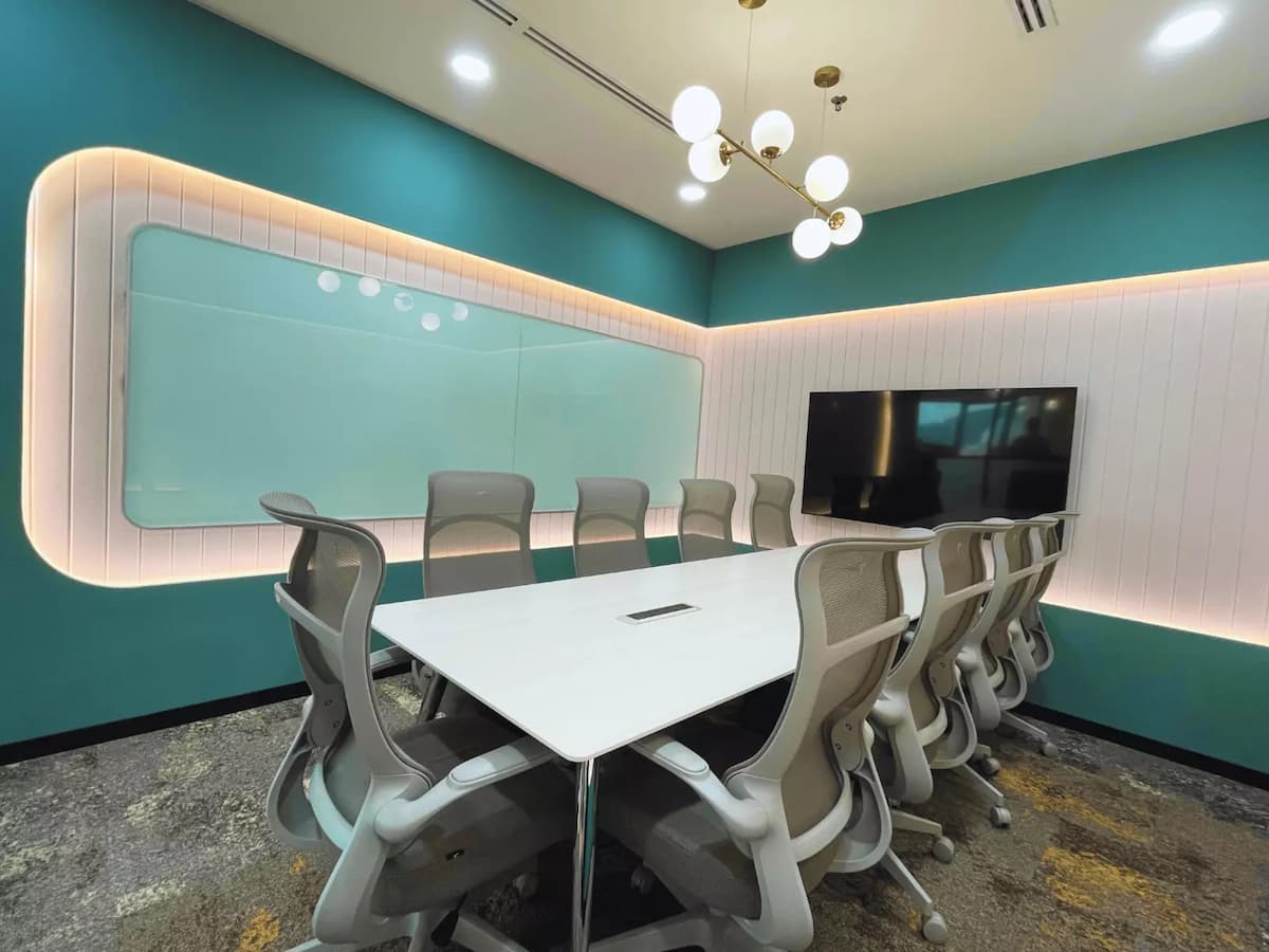 Sapphire Meeting Room