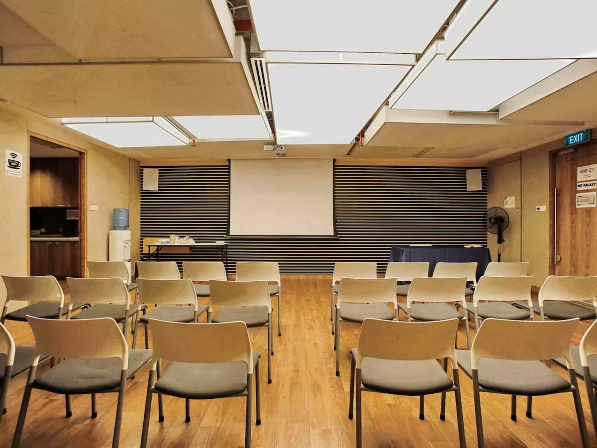 Galaxy (Medium Room)