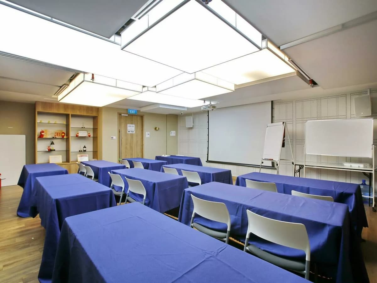 Star (Small Room)