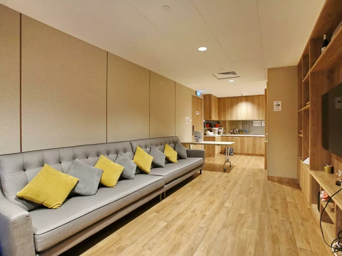 The Lounge