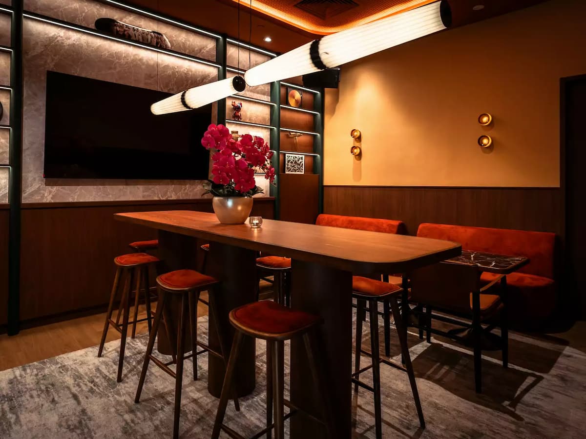 Sip Club Room