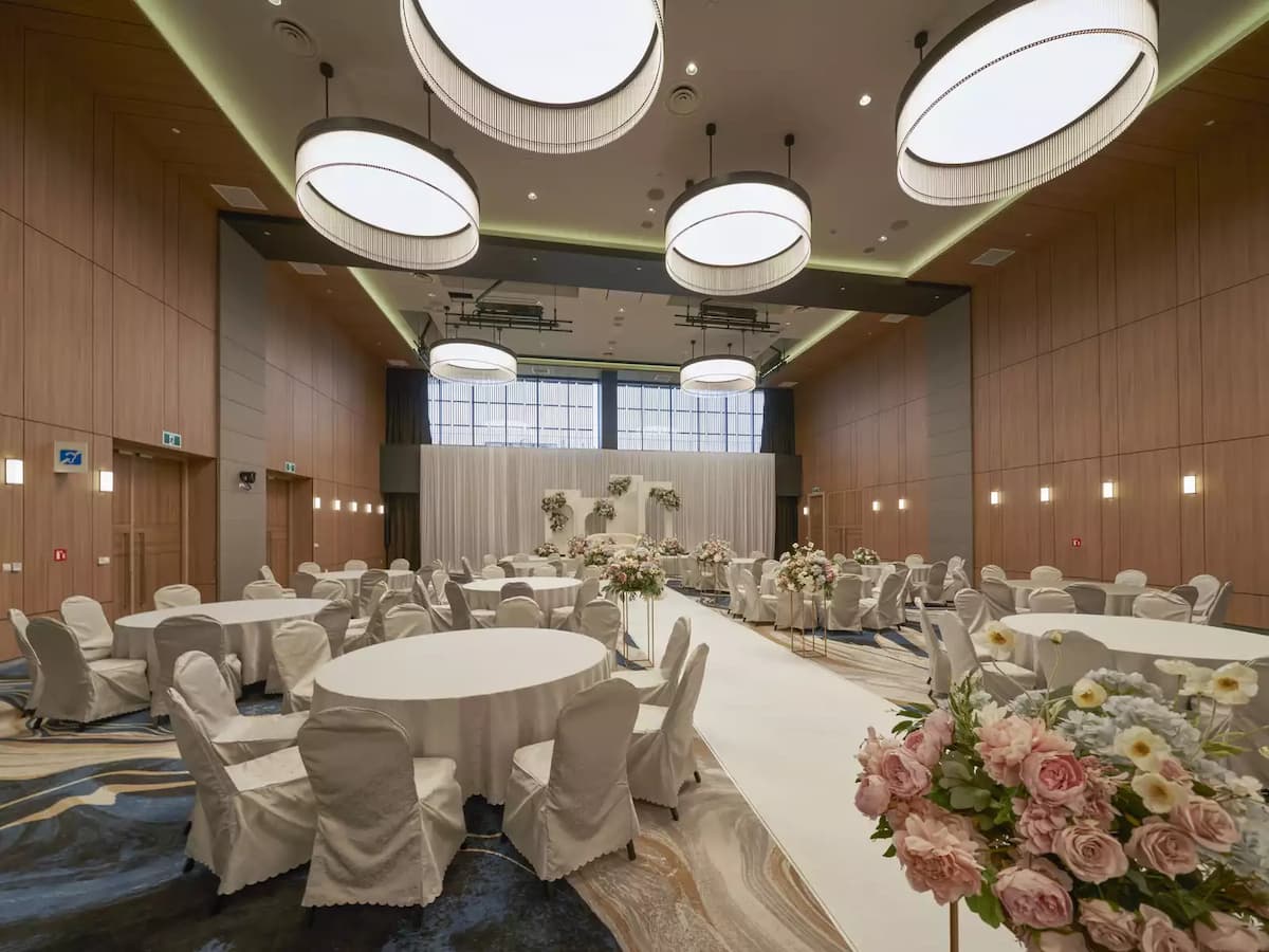 Grand Ballroom (Waterfront Ballroom + Waterhaven Ballroom combined)