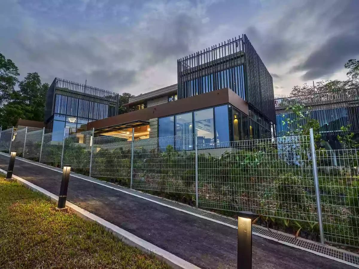 East Villas (Deluxe Garden Villa, Deluxe Reservoir Villa, Superior Deluxe Reservoir and Premium Reservoir)
