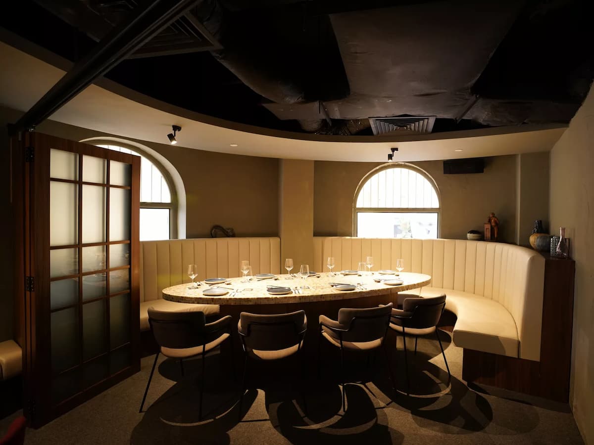 VIP Room B