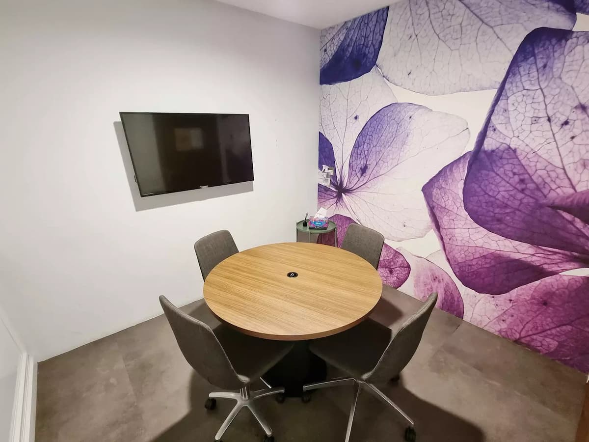 Lilac Room (4 Pax)