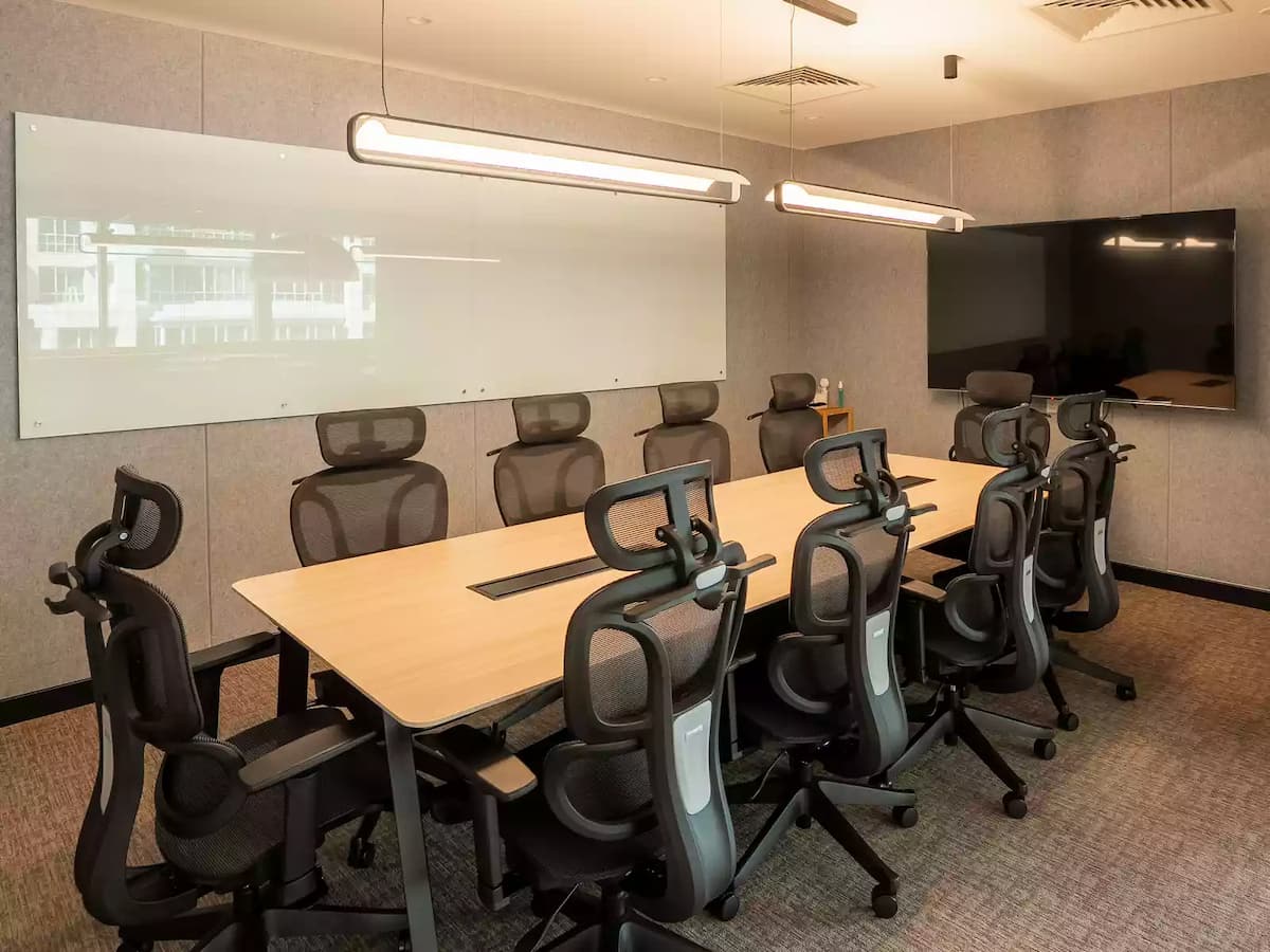 10 Pax - Boardroom