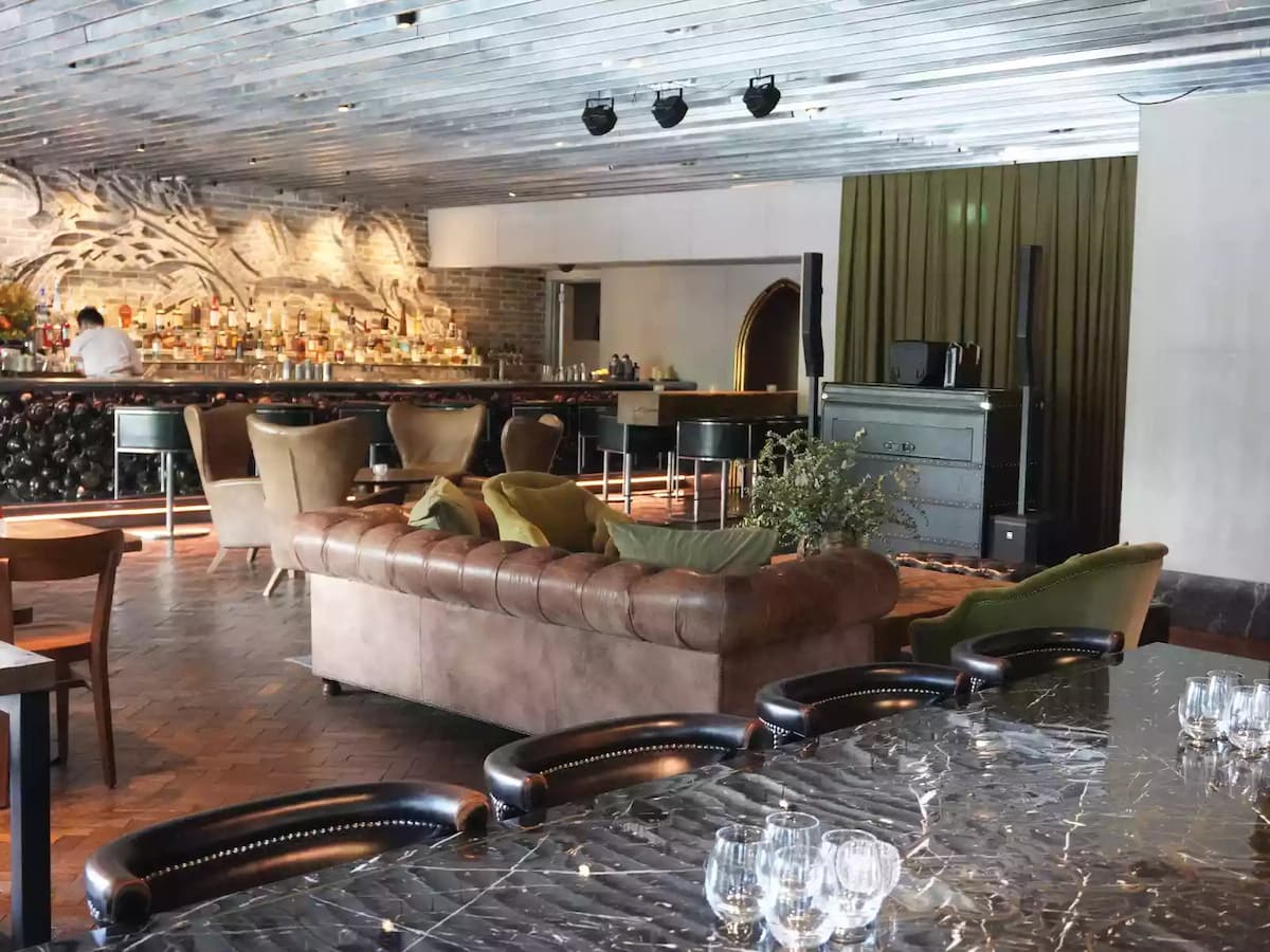 The Lounge