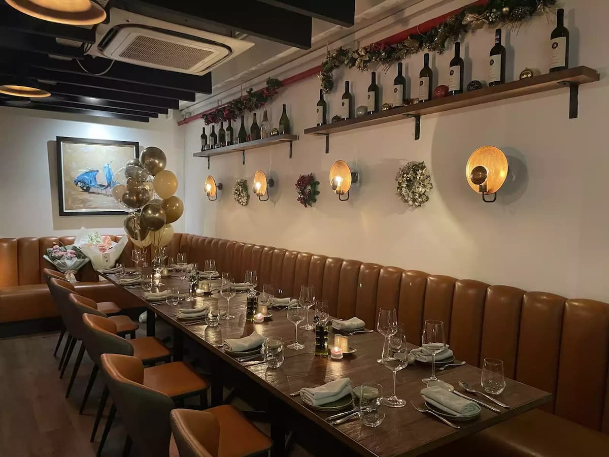 Entire Blockout of Main Dining Room