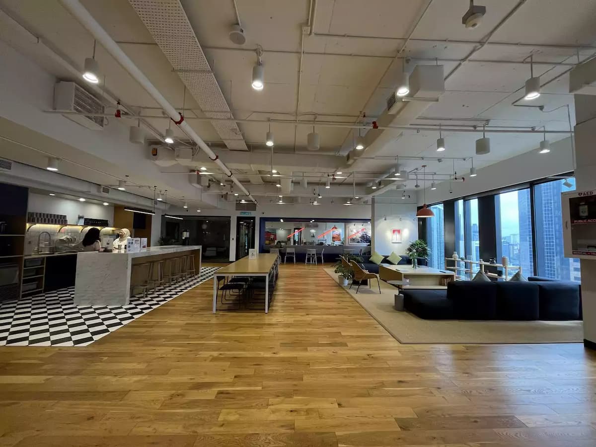 WeWork Equatorial Plaza - 17D