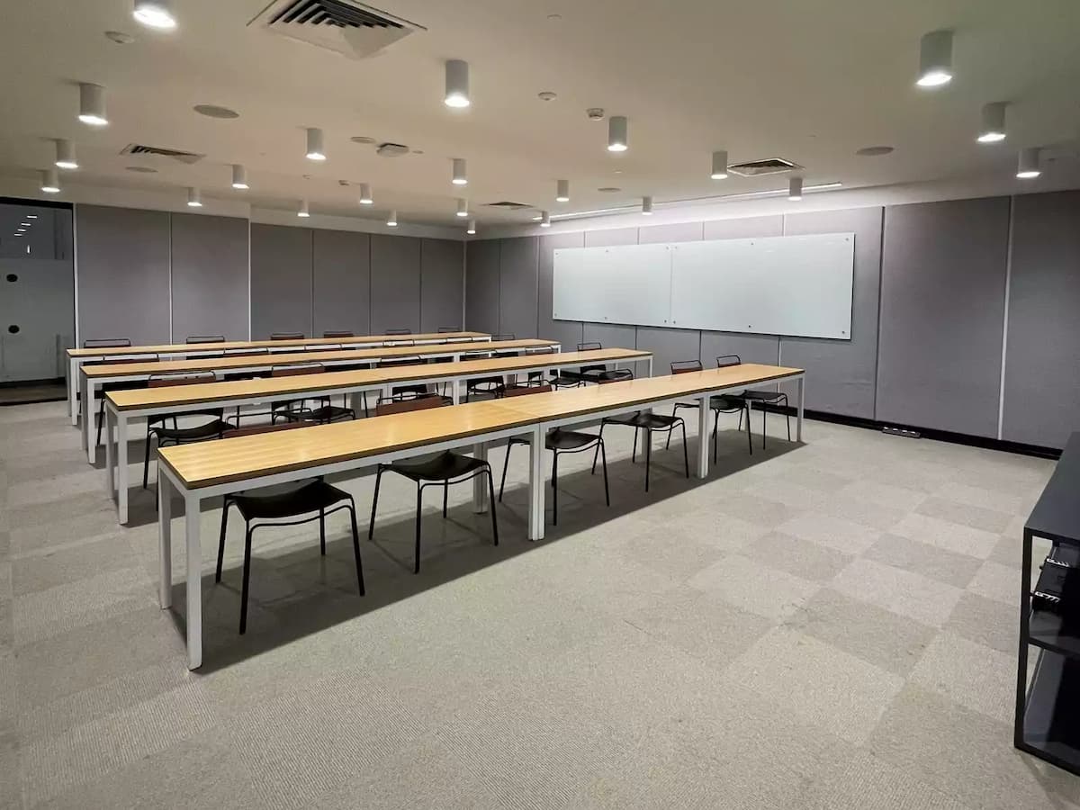 WeWork Equatorial Plaza - 19E