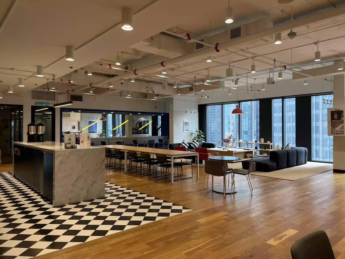 WeWork Equatorial Plaza - 19E