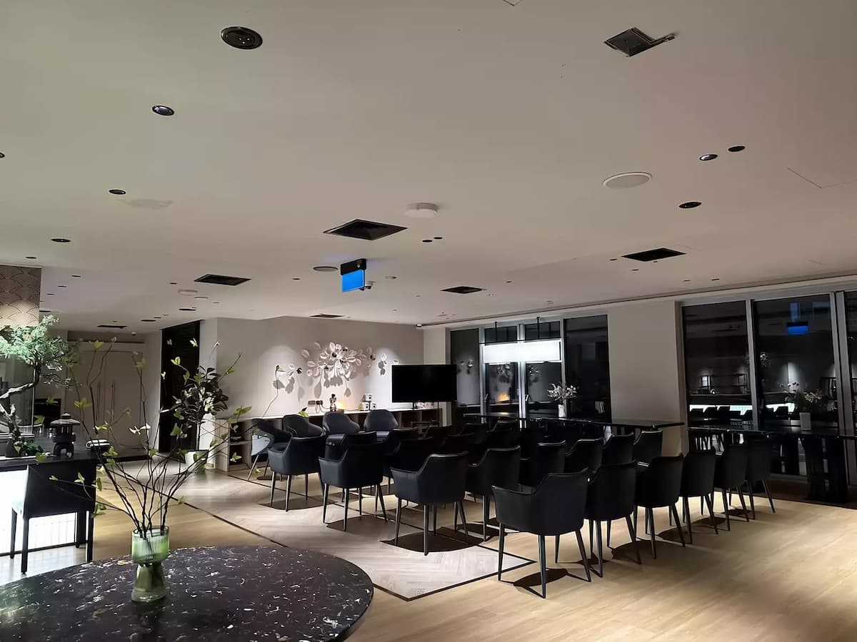Main Dining 3