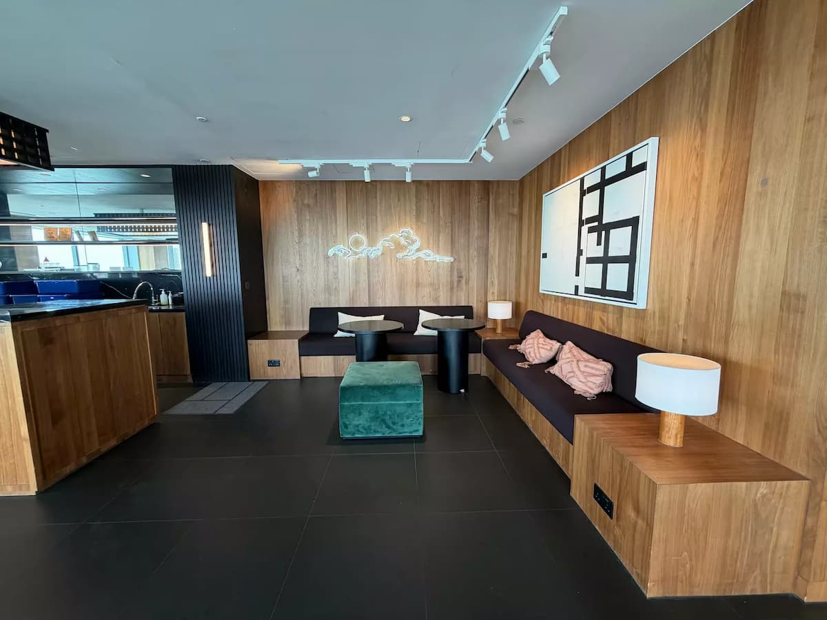 Wework 21CQ L18 Event Space Corner