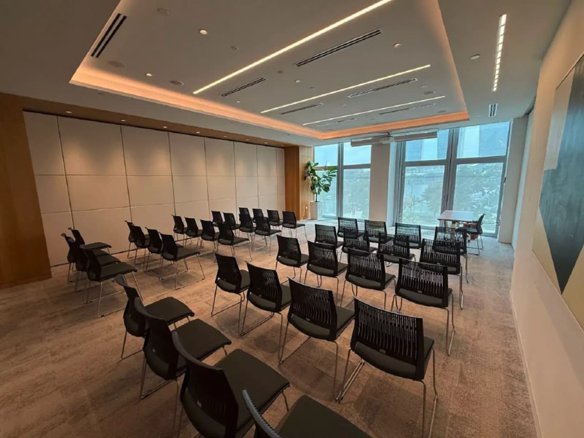 Business Center (2G)