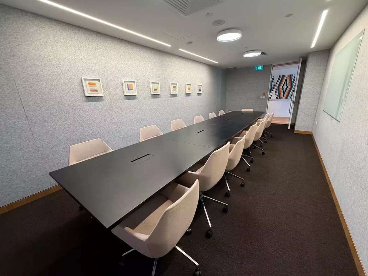 Wework 21CQ Meeting Room 18A