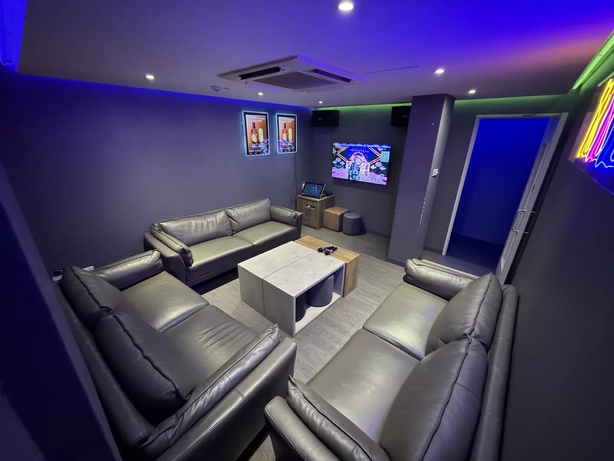 Private Room