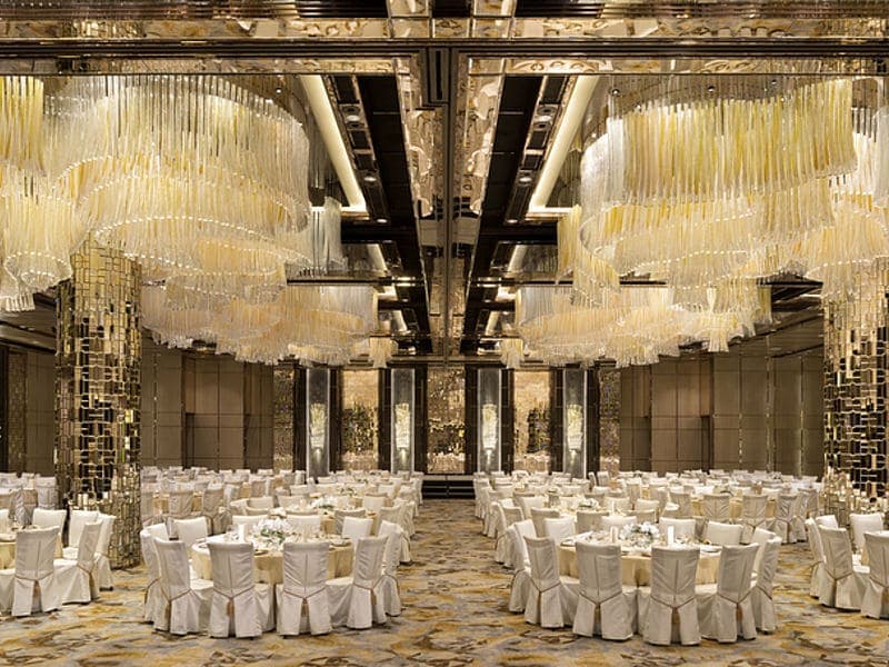 hero_bg_img